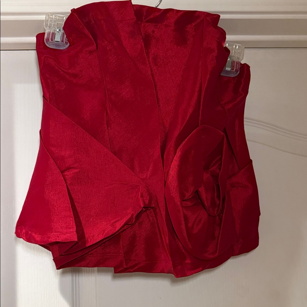 Elegant Red Strapless Top